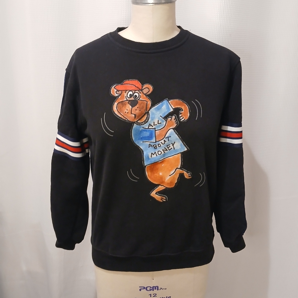 LEONINE All About Money Sweatshirt Size Small